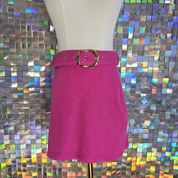 FashionNova hot pink ribbed‎ mini skirt - Picture 2 of 4